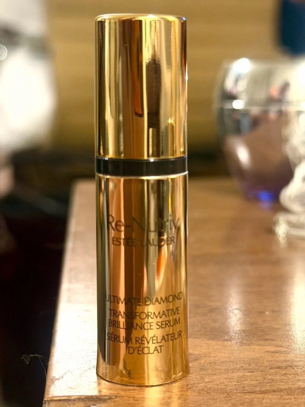 Estée Lauder Best! Re-Nutriv Ultimate Diamond Transformative Brilliance Serum5ml